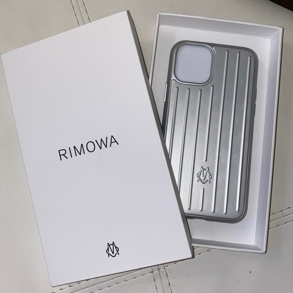 iPhone 11 Pro rimowa phone case